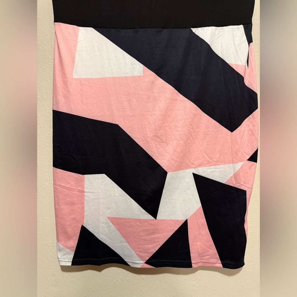 Black & Pink Geometric Sheath Dress | Modern Color Block Etuikleid Plus Size 3XL - Picture 5 of 5